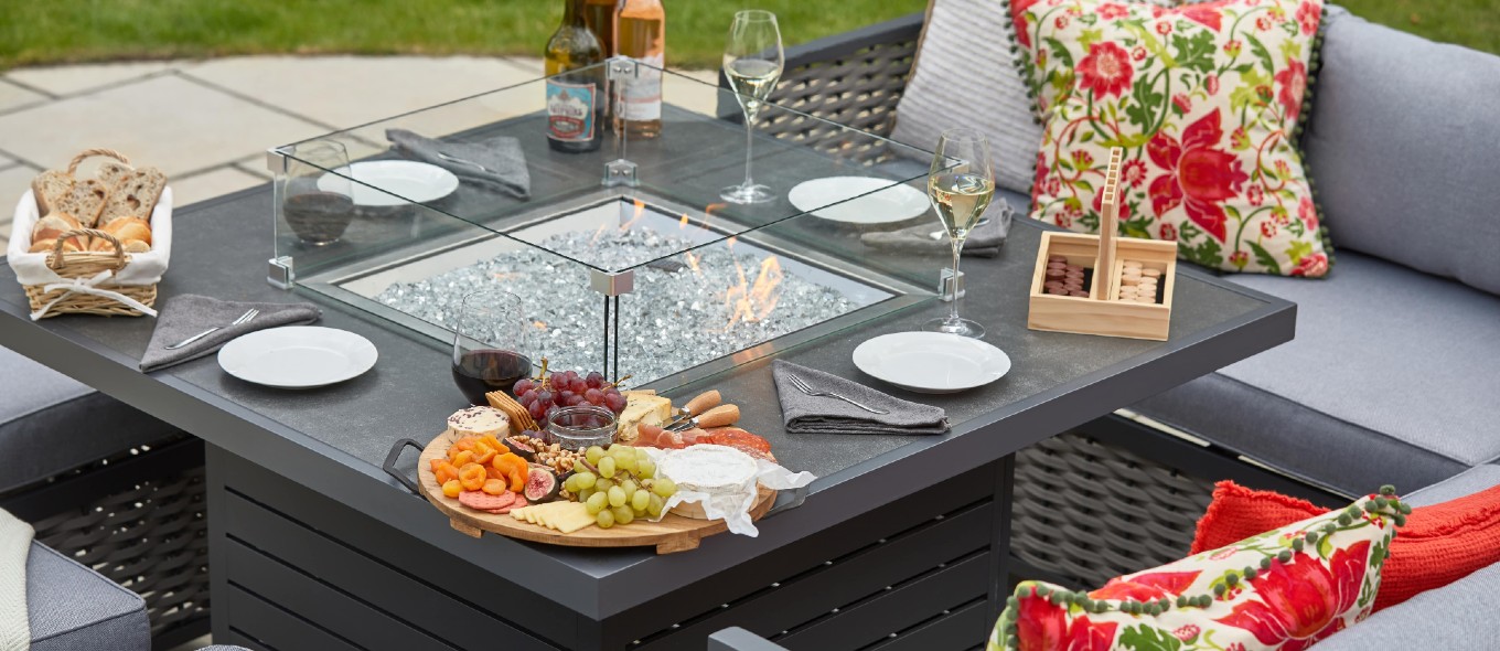 Enjoy alfresco dining more than ever with this years Moda summer sale!