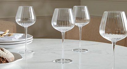 Pack of 4 Ribbed Wine Glasses