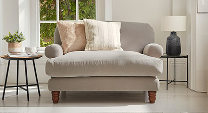 Arabella Loveseat