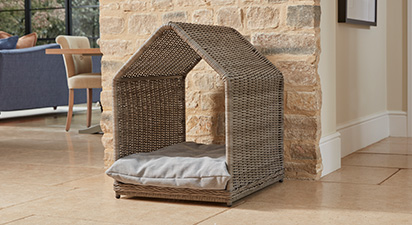Rattan Pet House
