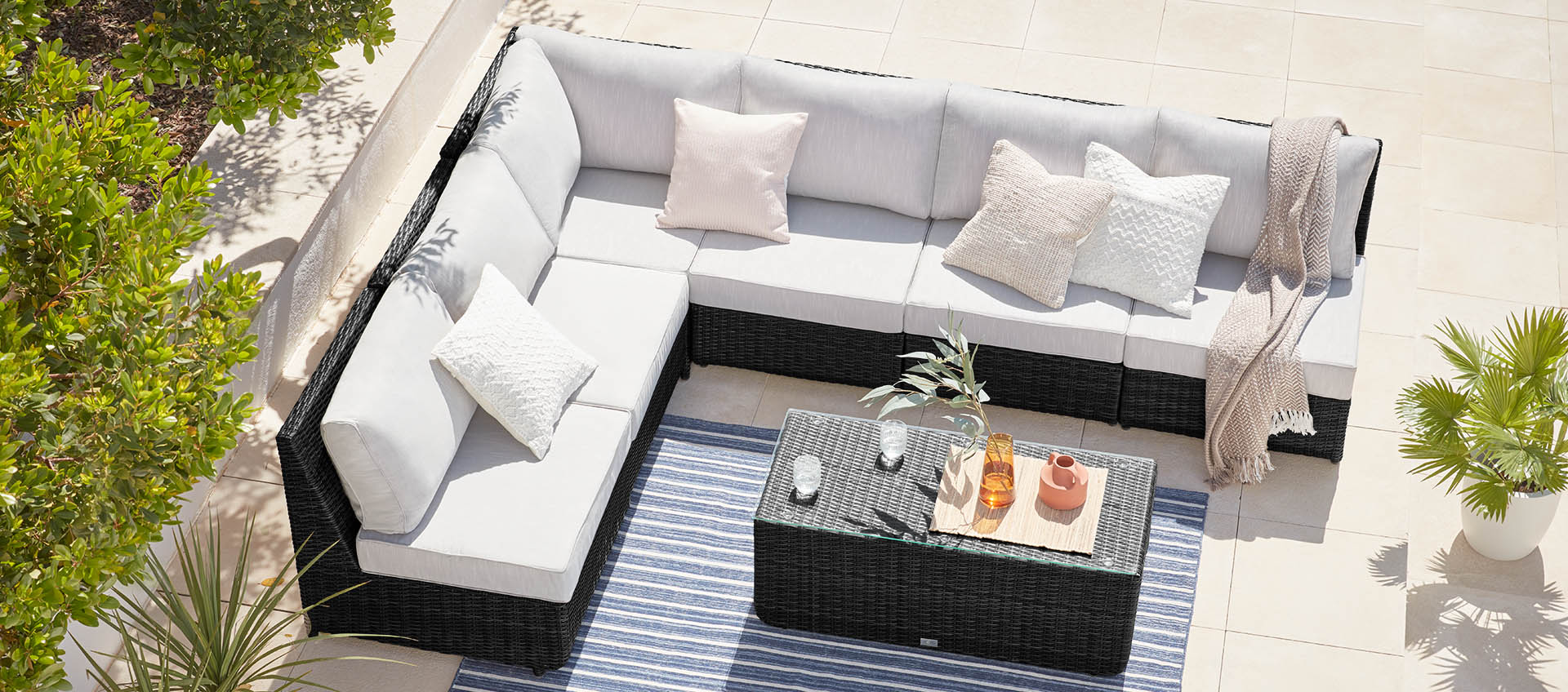 Brixham Rattan Corner Sofa Set Moda