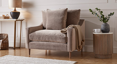 Bentley Loveseat