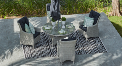 Turnbury 4R - 4 Seat Dining Set