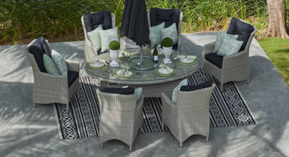 Turnbury 6 Seat Oval Dining Set