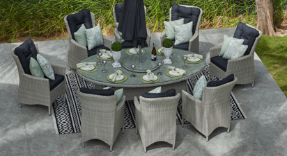 Turnbury 8 Seat Oval Dining Set with Hidden Drinks Cooler