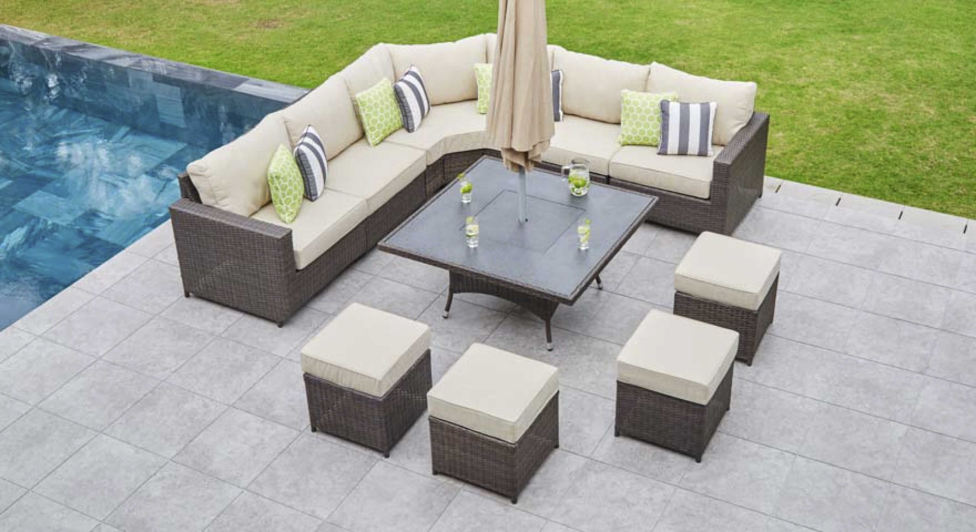 Halo 3H - Corner Sofa and Coffee Table