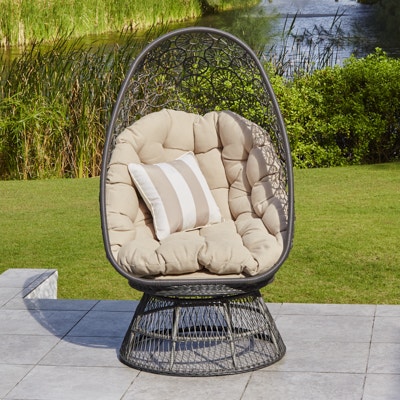 Nest Swivel Chair