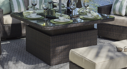 RISING TABLE SQUARE WITH DRINKS (BROWN)
