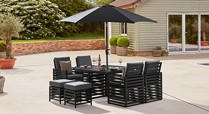 Salone Cubo 4 - 8 Seat Dining Set with Parasol