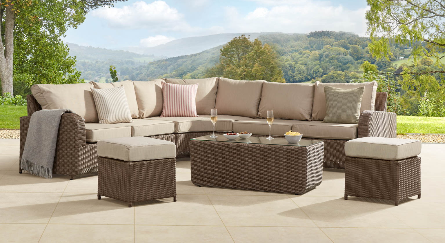 Ledbury 3B - Angled Corner Sofa with Coffee Table and Footstools