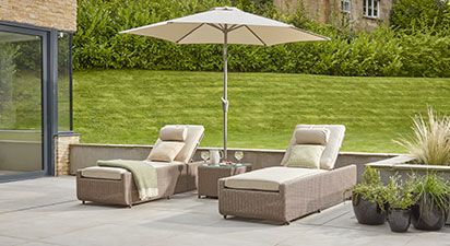 VIDA - 2 x Sun Loungers with Side Table & Parasol